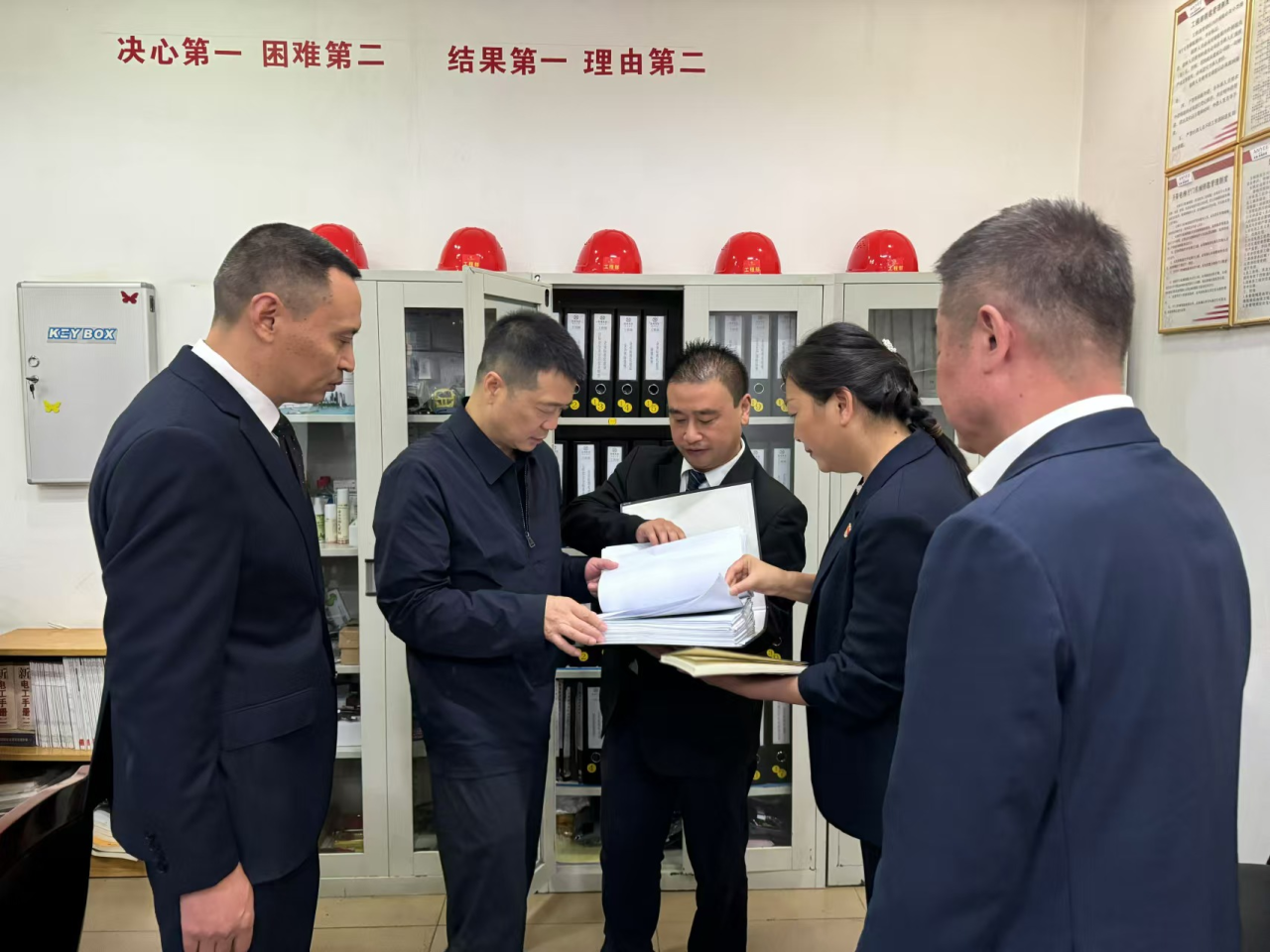 省庄闲游戏集团党委书记、董事长游勇国庆节期间调研督导旗下酒店经营及安全生产工作